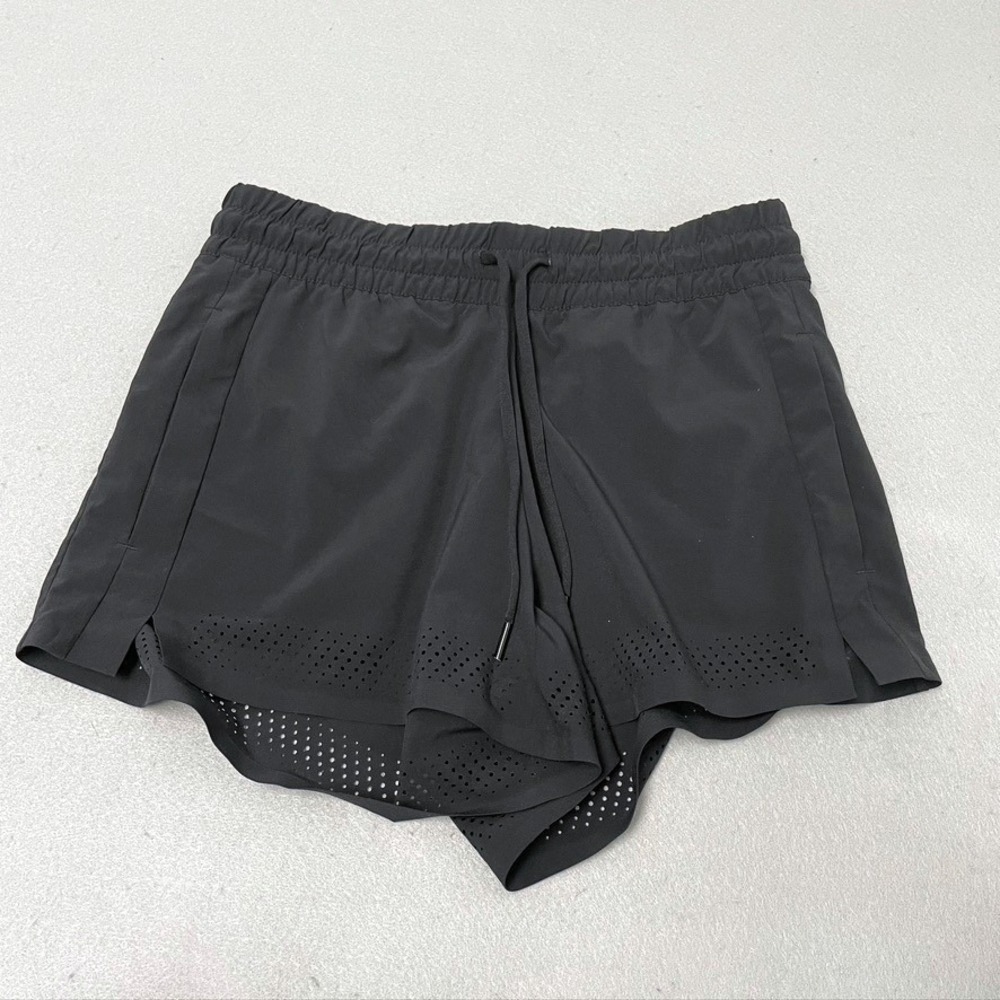 Athleta Mesh Racer Run Short Women 0 Black Laser Cut 424489-00 Activewear